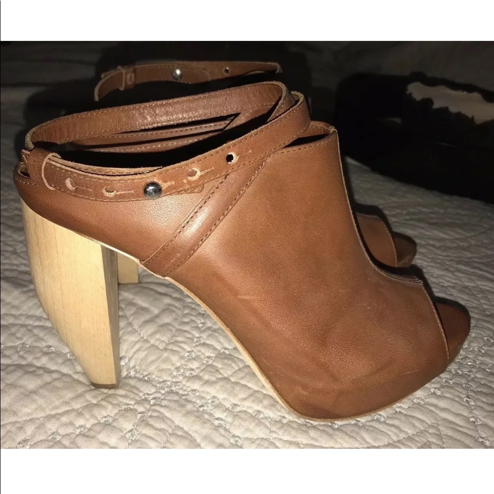 Loeffler Randall curved wood heel booties 9 M